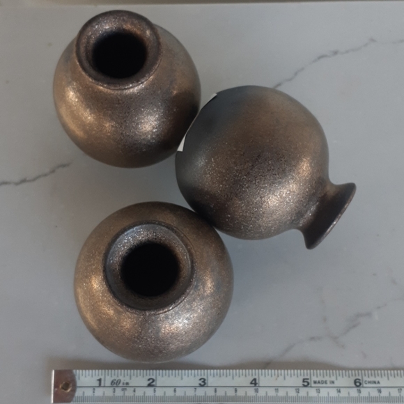 Set/3 Small Pottery Vases - Picture 6 of 7